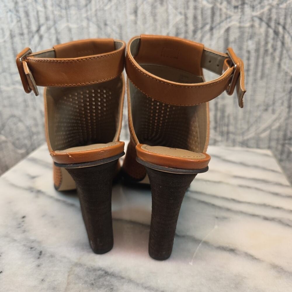 Donald J. Pliner Varen Cutout Perforared Booties Women's Sz 7 - Picture 5 of 12